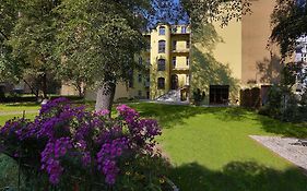 Ar Apartments
